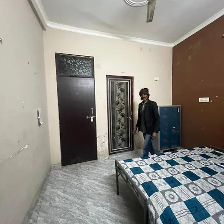 Near Arail Ghat Family Stay Prayagraj Exterior photo