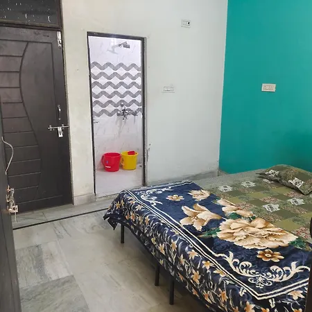 Near Arail Ghat Family Stay Prayagraj Exterior photo